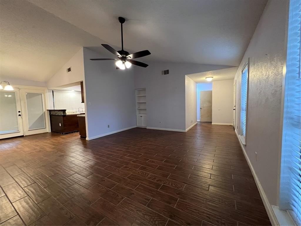 2466 Channing Dr - Photo 4 of 25