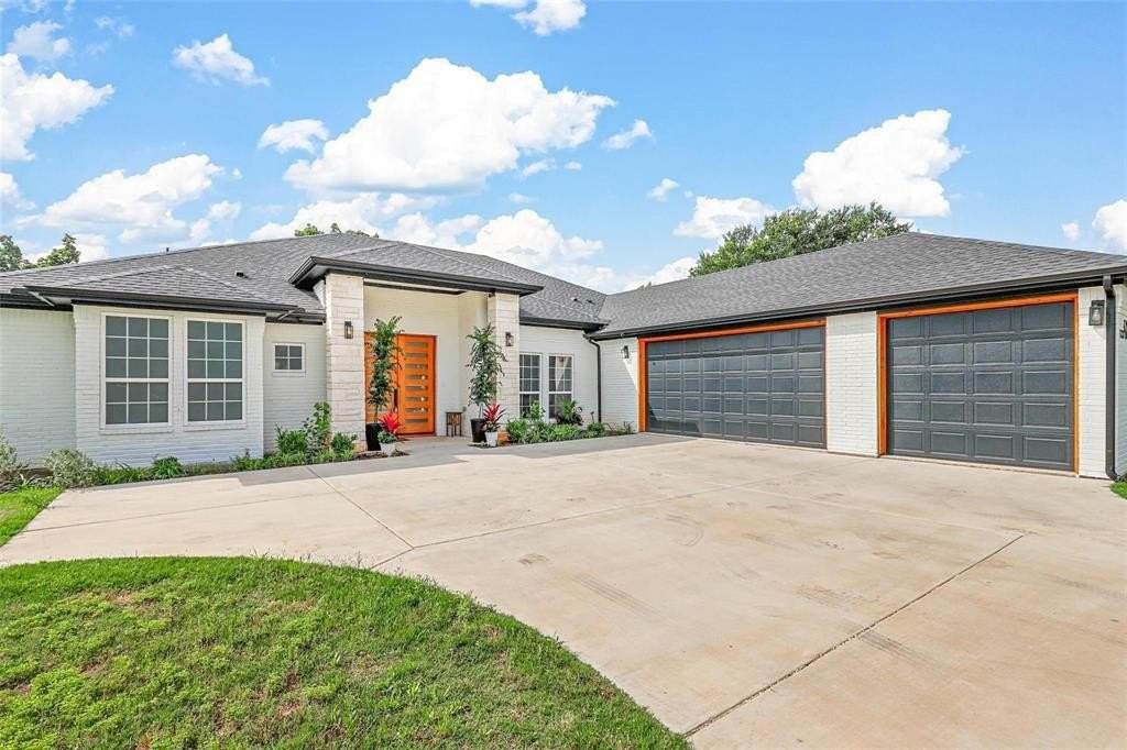4013 Legend Trl - Photo 2 of 33