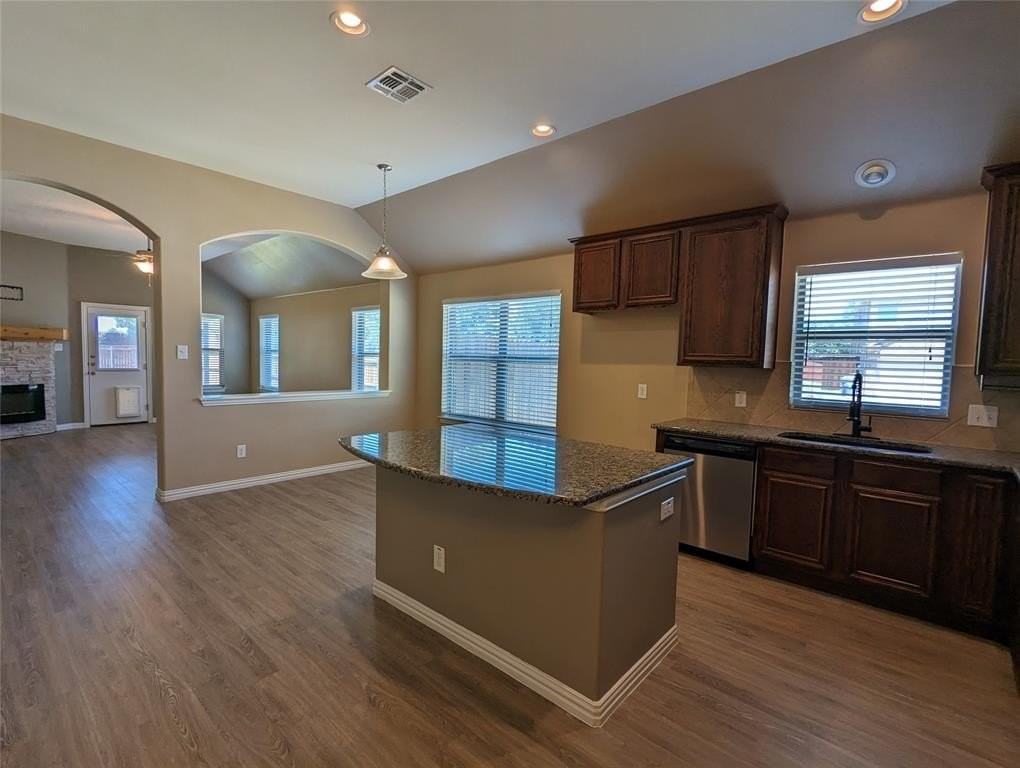 2904 Cattle Baron Dr - Photo 4 of 32
