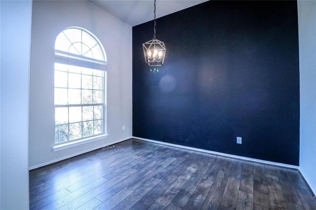 4709 Sleepy Meadows Dr - Photo 4 of 30