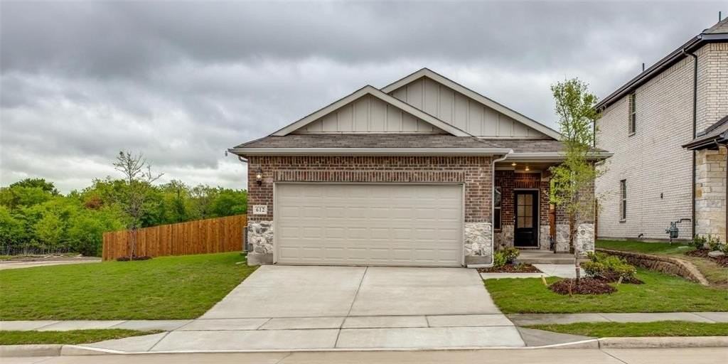 612 Mckenna Dr - Photo 2 of 15