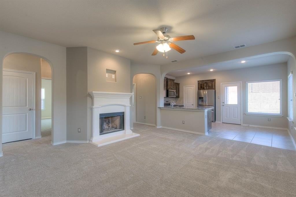 1205 Glen Ct - Photo 6 of 22