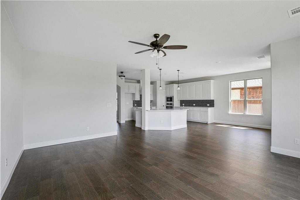 508 Bush Ave - Photo 4 of 29