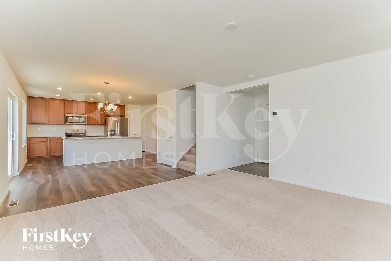 10633 Luneth Dr - Photo 3 of 15