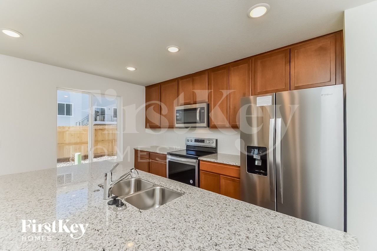 10633 Luneth Dr - Photo 5 of 15