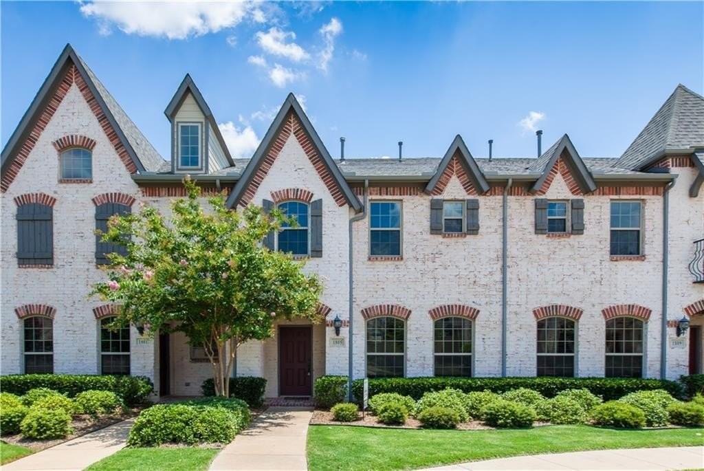 1805 Desoto Dr