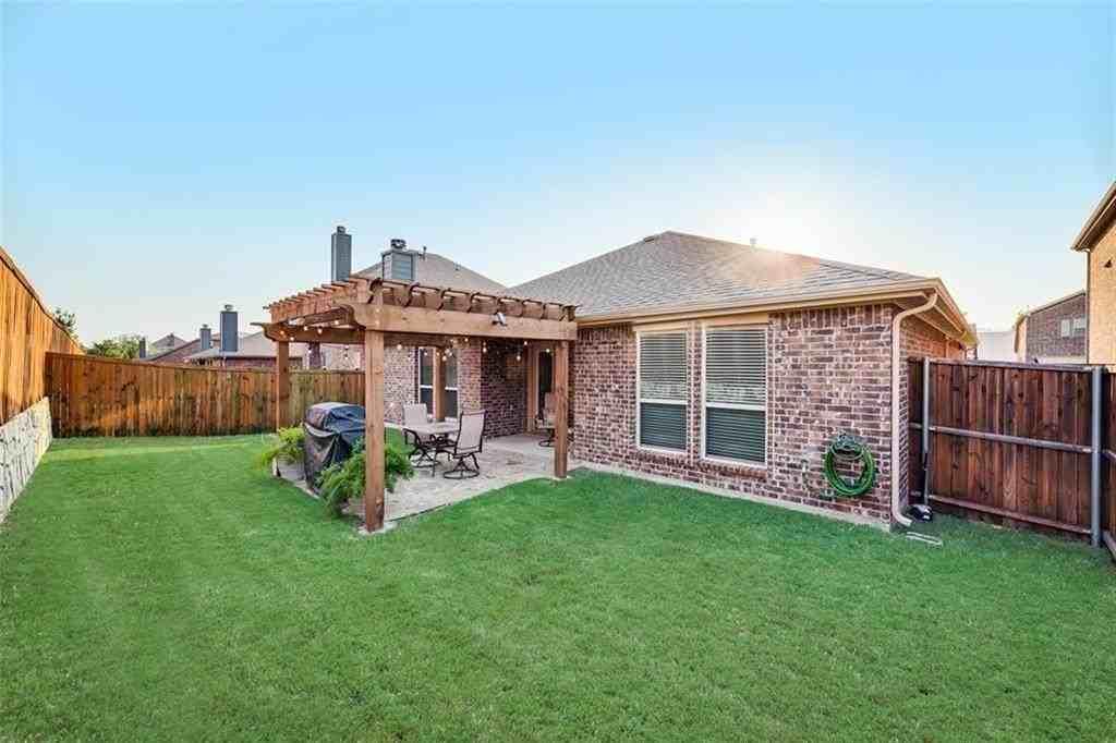 3406 Van Zandt Rd - Photo 2 of 6