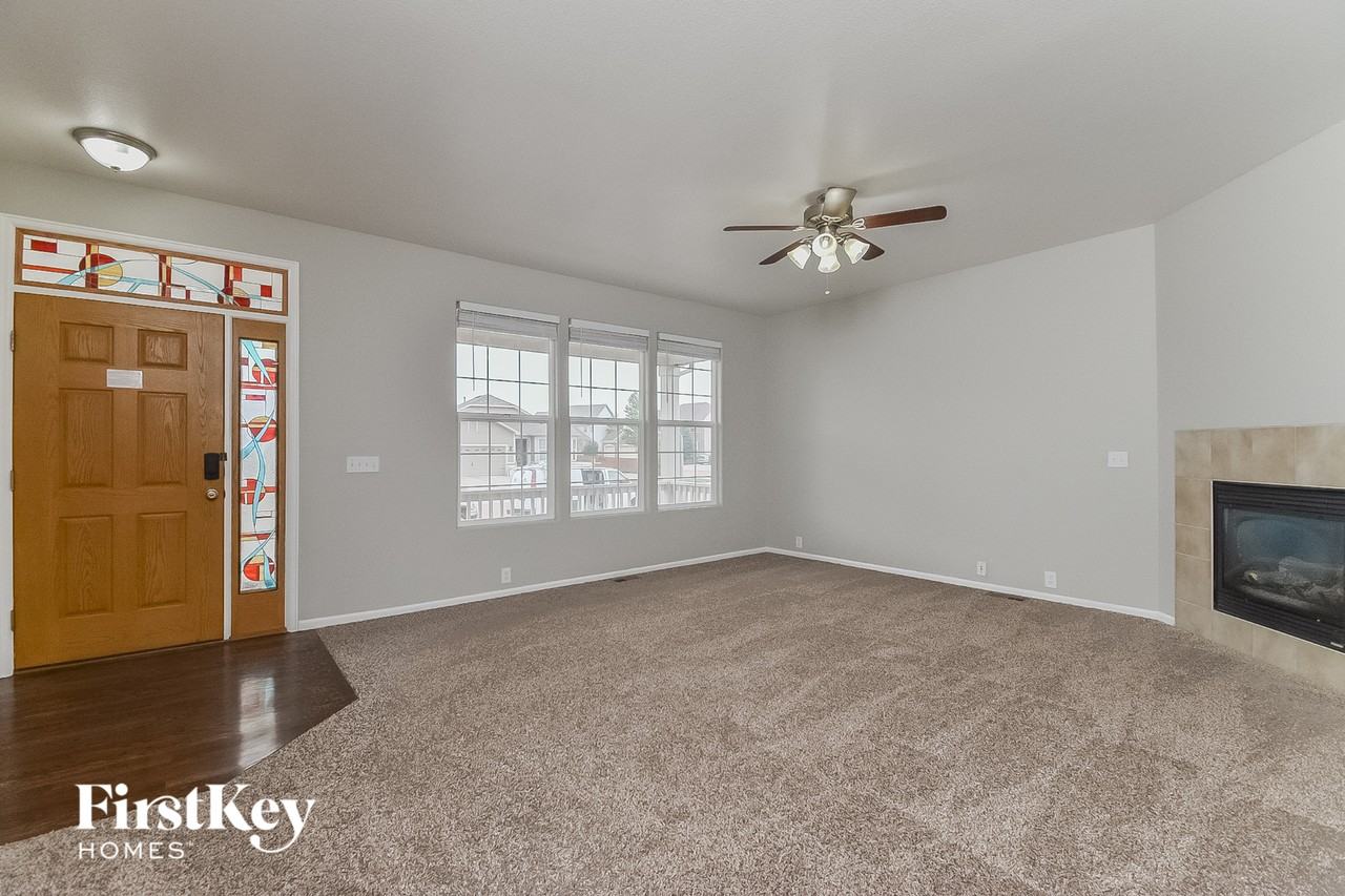 9314 Prairie Dunes Rd - Photo 2 of 15
