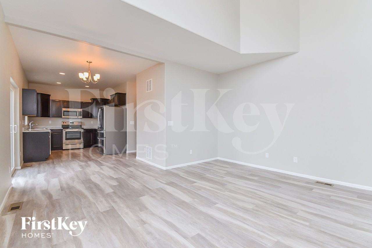11663 Ducal Pt - Photo 3 of 18