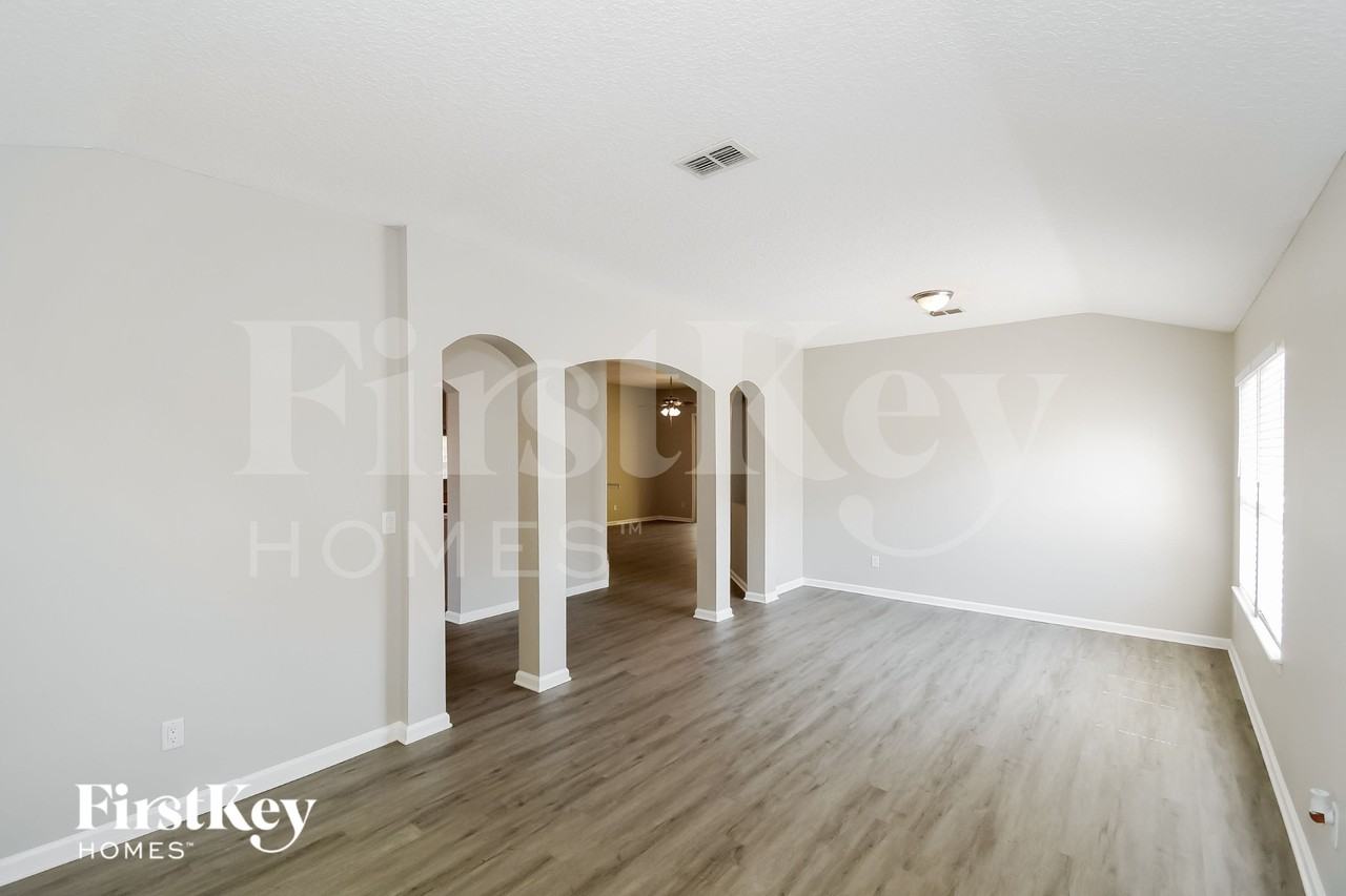 86048 Red Holly Pl - Photo 3 of 15