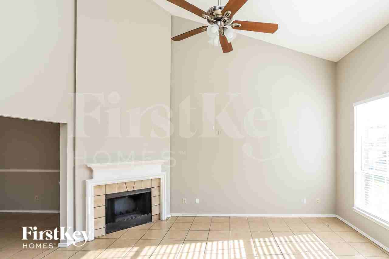 5320 Faireast Ct - Photo 2 of 19