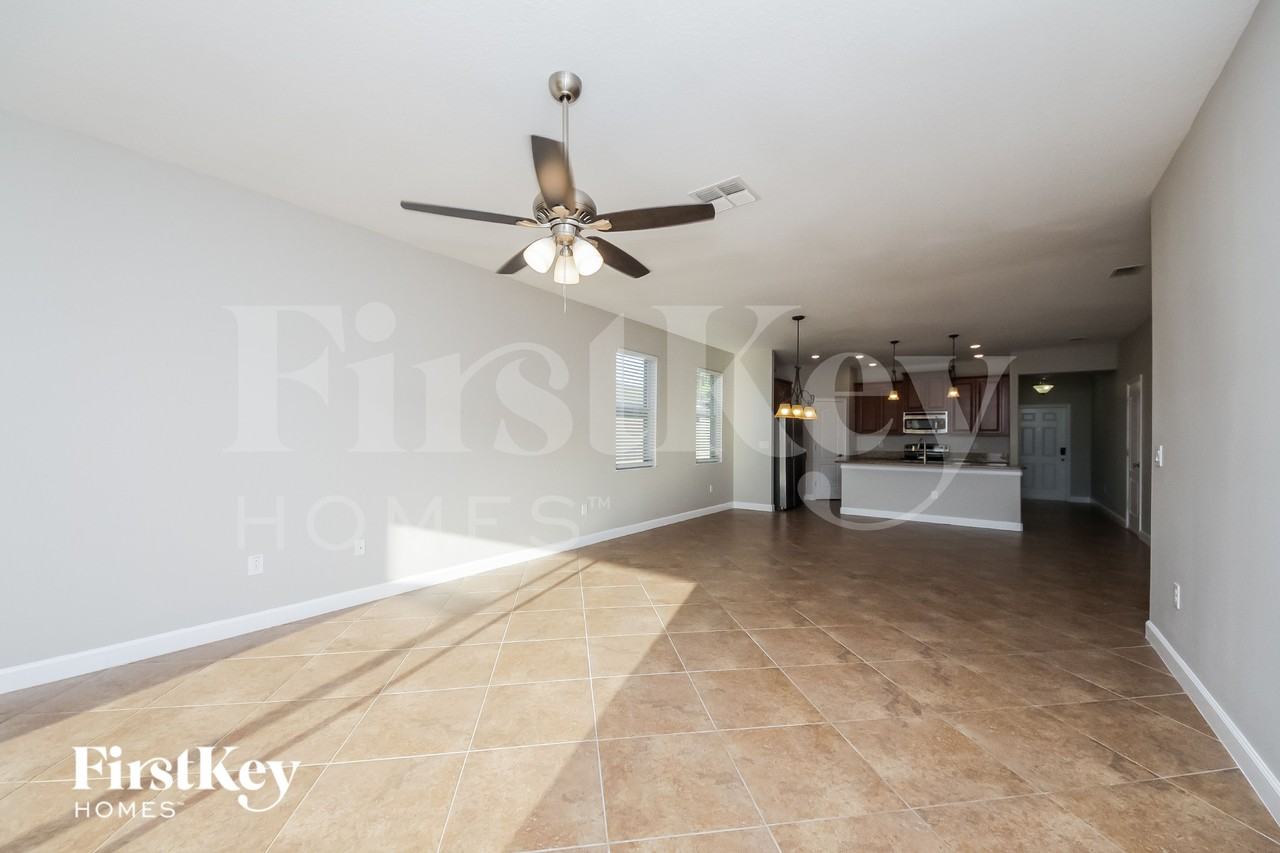 1958 Pantheon Dr - Photo 3 of 16