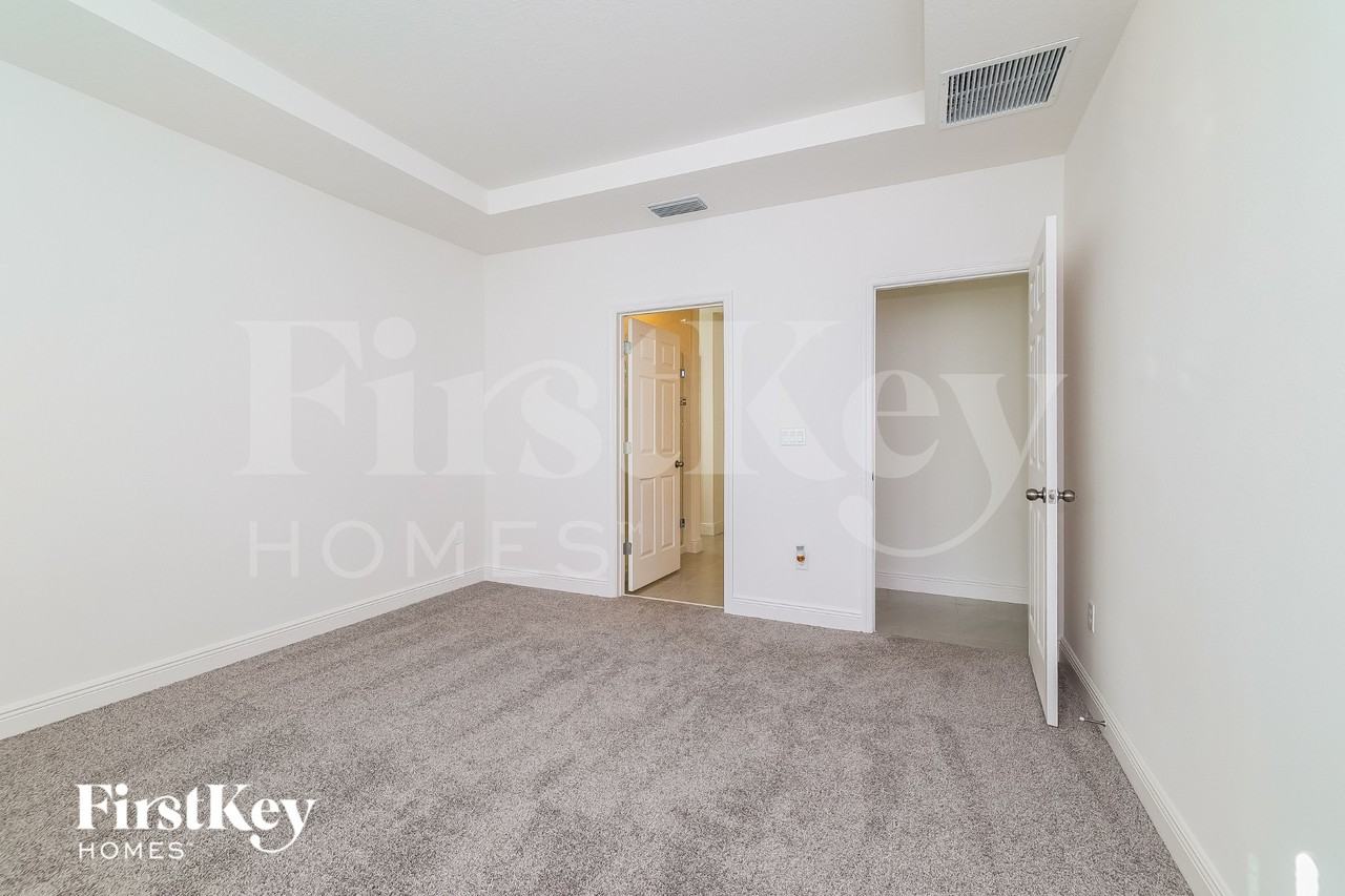 1100 Cavender Creek Rd - Photo 6 of 16