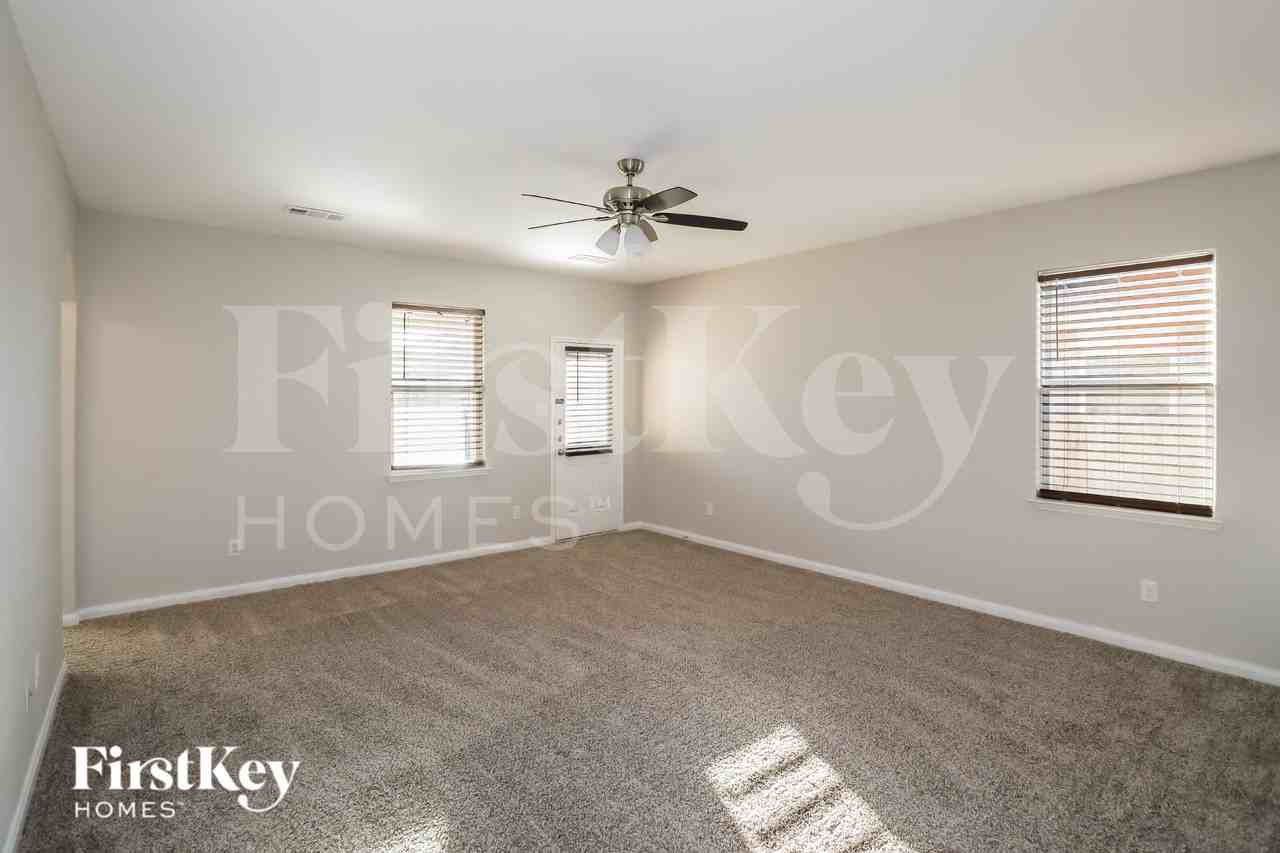 2205 Old Harbor Way - Photo 4 of 20