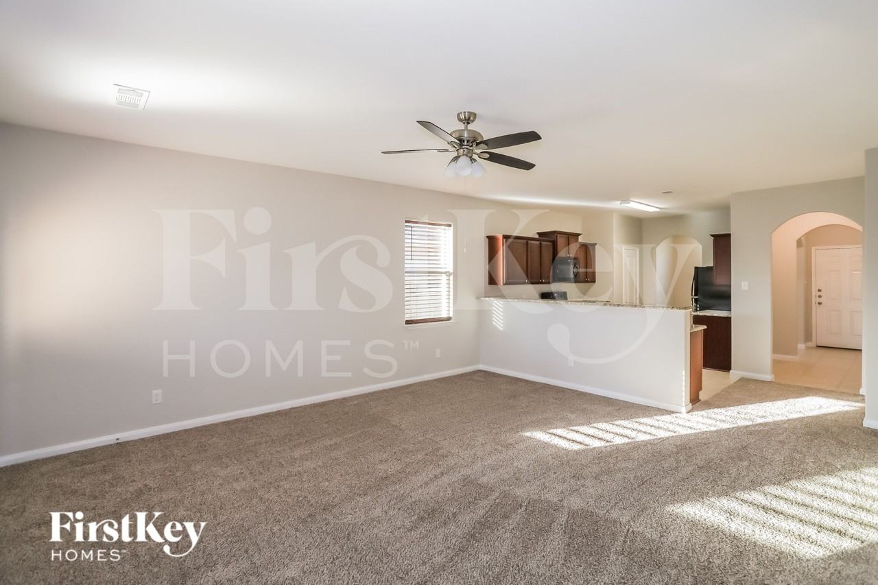 2205 Old Harbor Way - Photo 6 of 20