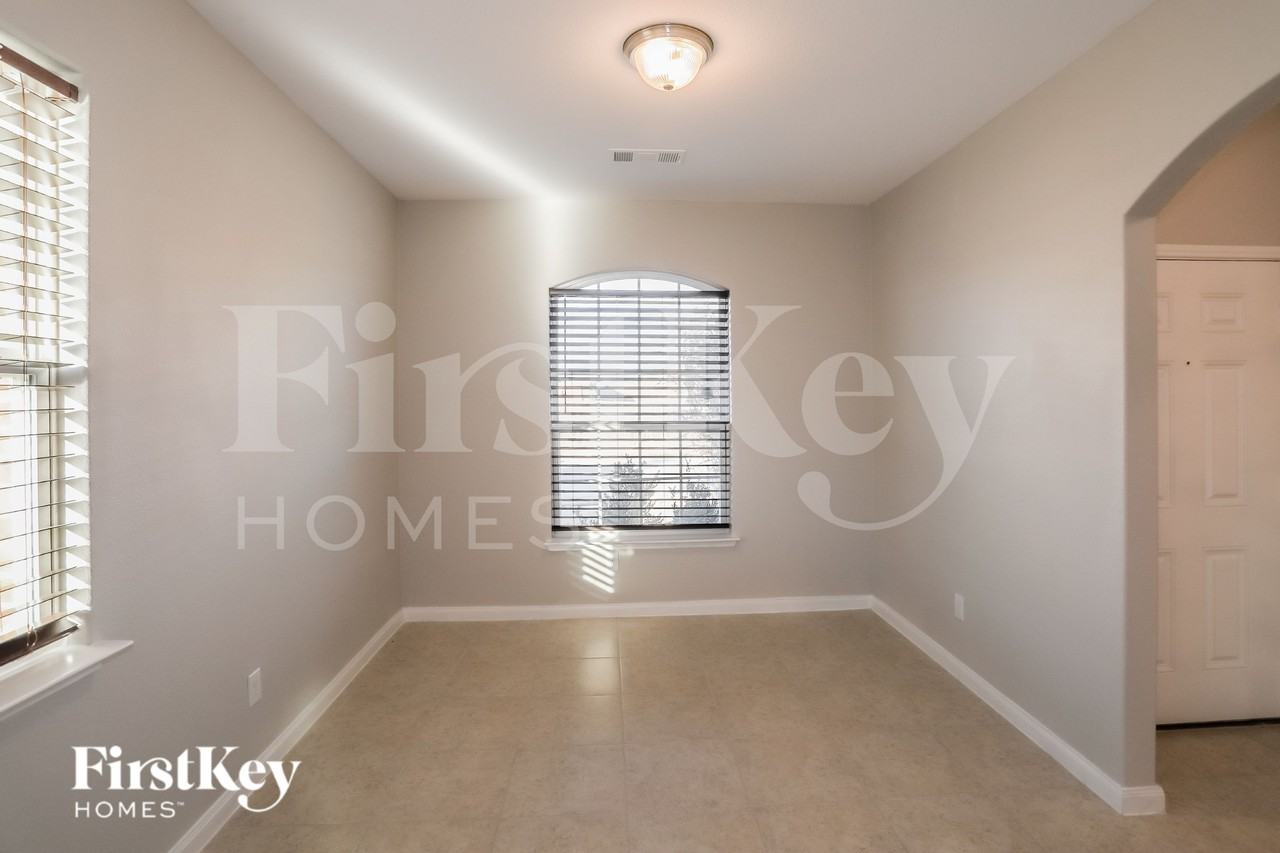 2205 Old Harbor Way - Photo 7 of 20