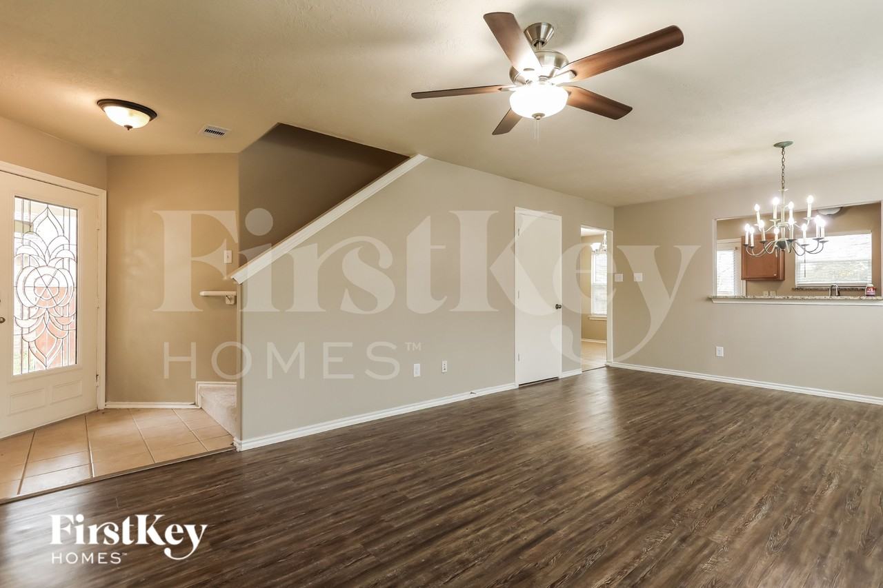 1442 Natural Pine Trl - Photo 4 of 19