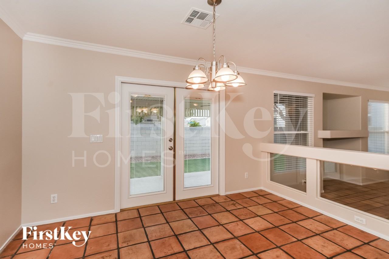 10211 Eden Falls Ln - Photo 5 of 18