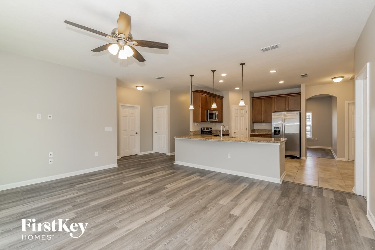 15717 Spotted Saddle Cir - Photo 3 of 15