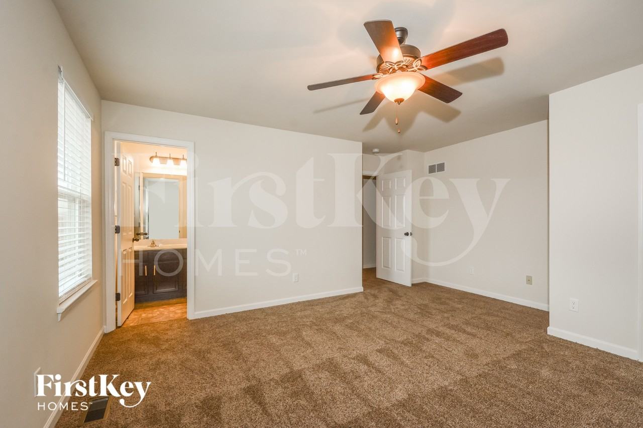 104 Shire Dr - Photo 7 of 15