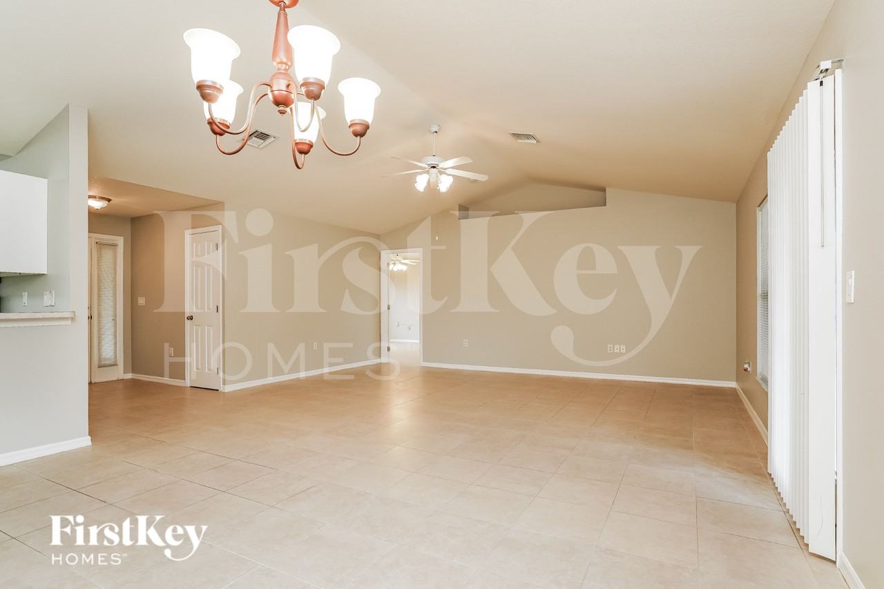 226 North Ave - Photo 2 of 19