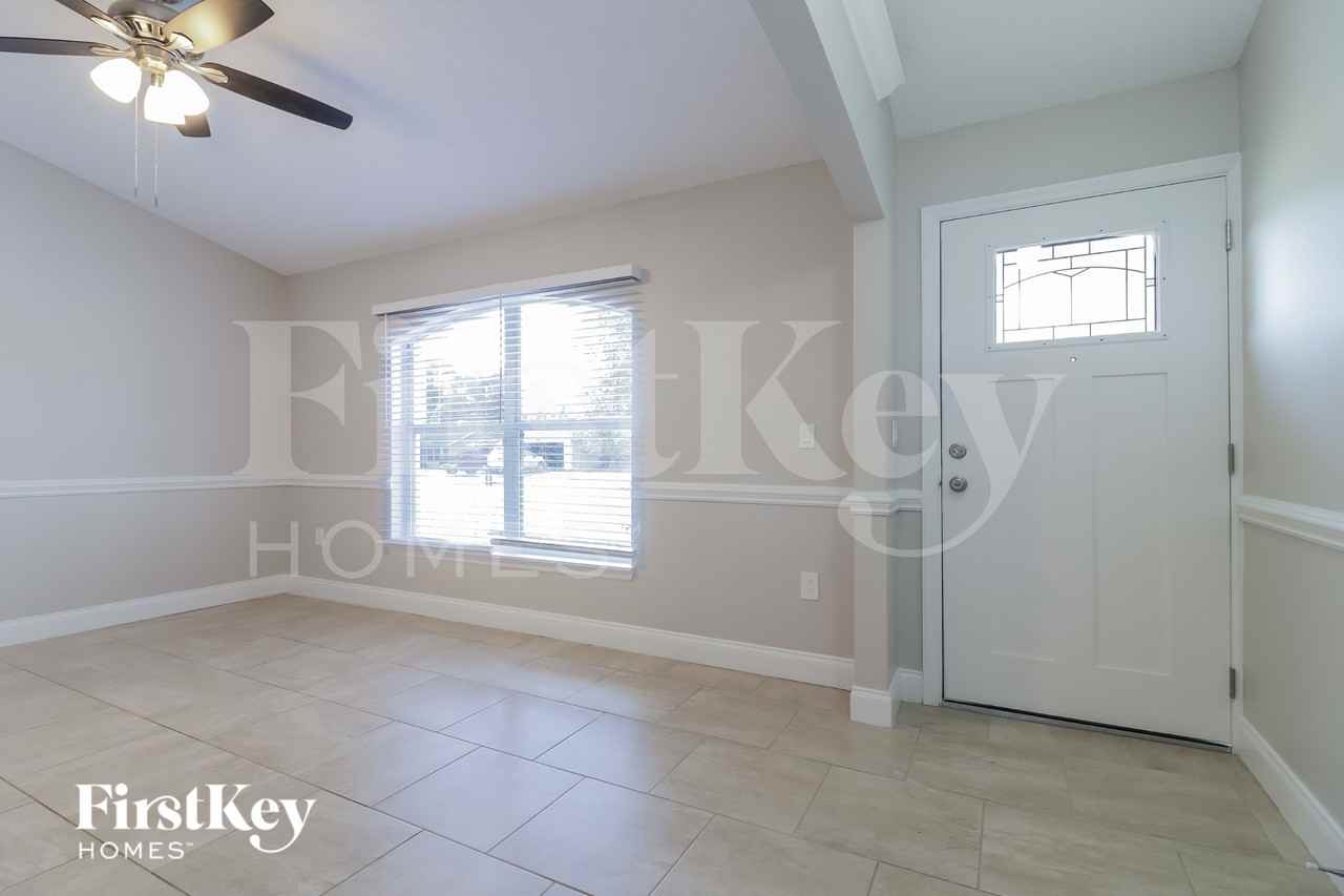 6633 Emil Ave - Photo 2 of 16