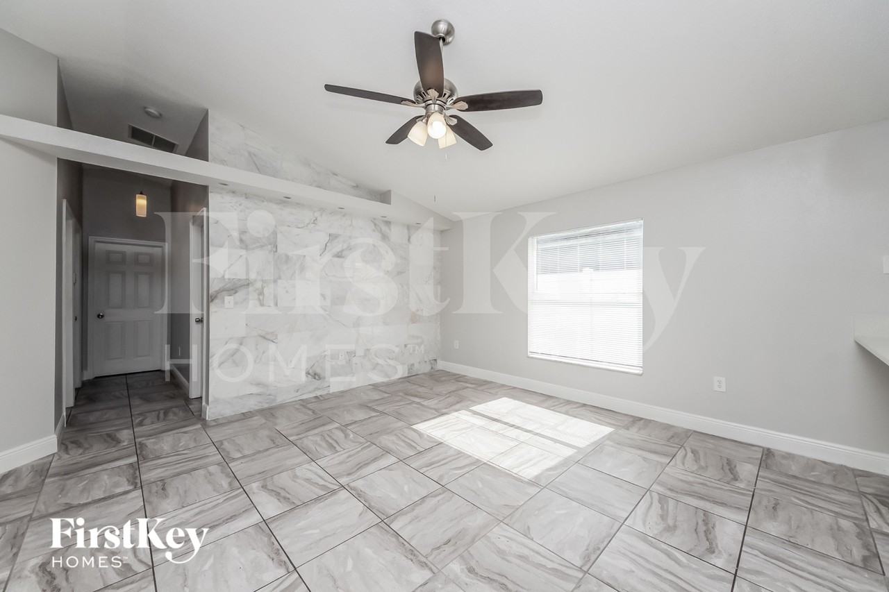 4117 Berkshire Bay Ct - Photo 3 of 16