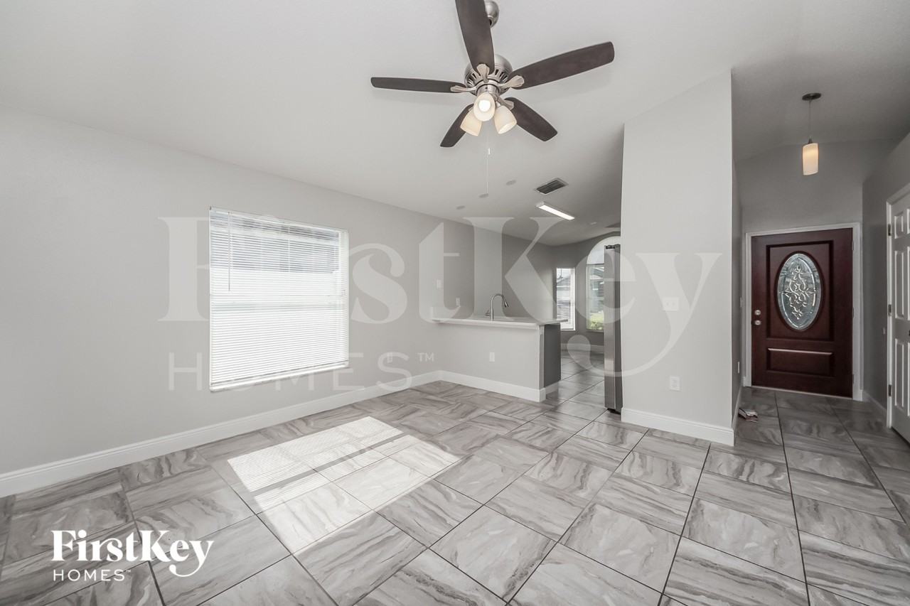 4117 Berkshire Bay Ct - Photo 4 of 16