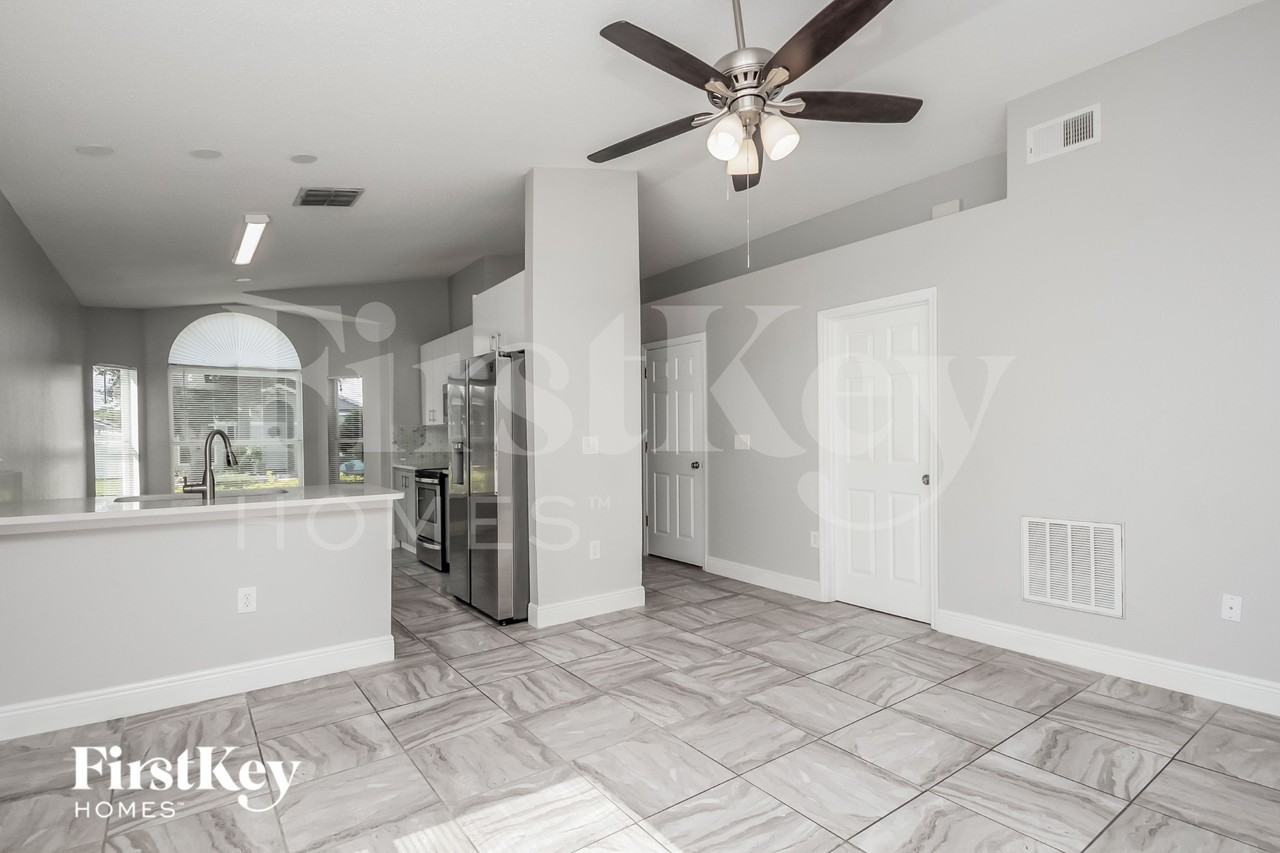 4117 Berkshire Bay Ct - Photo 5 of 16