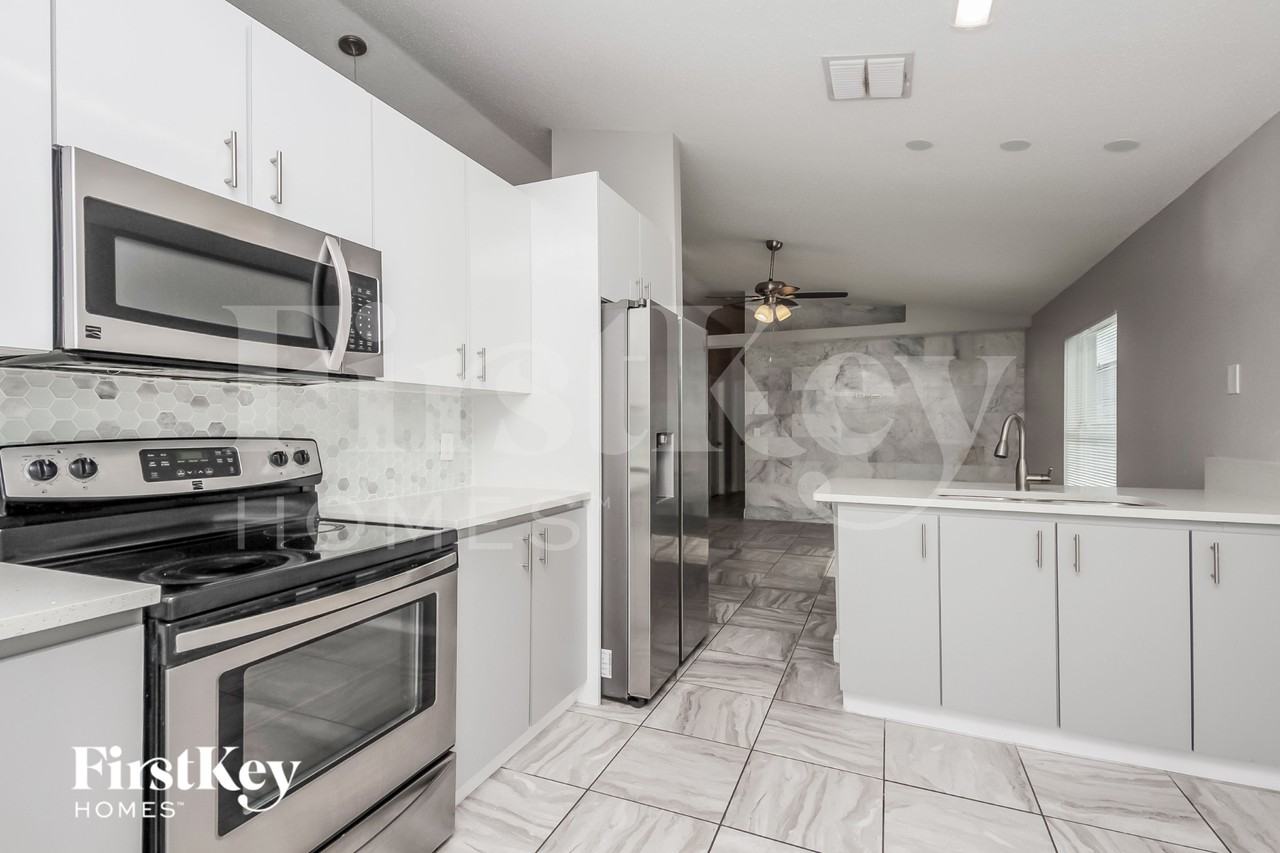 4117 Berkshire Bay Ct - Photo 6 of 16
