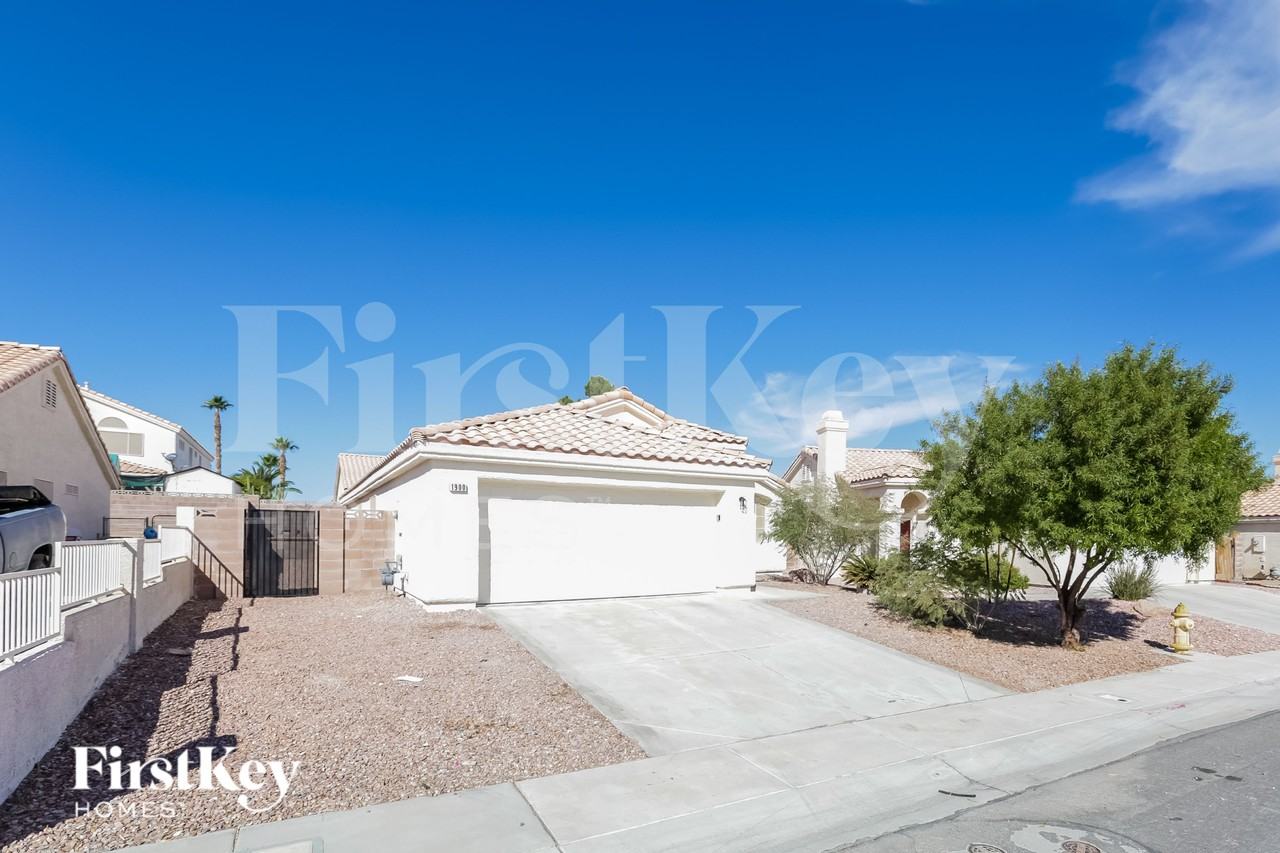1900 Toscanini Way - Photo 2 of 18