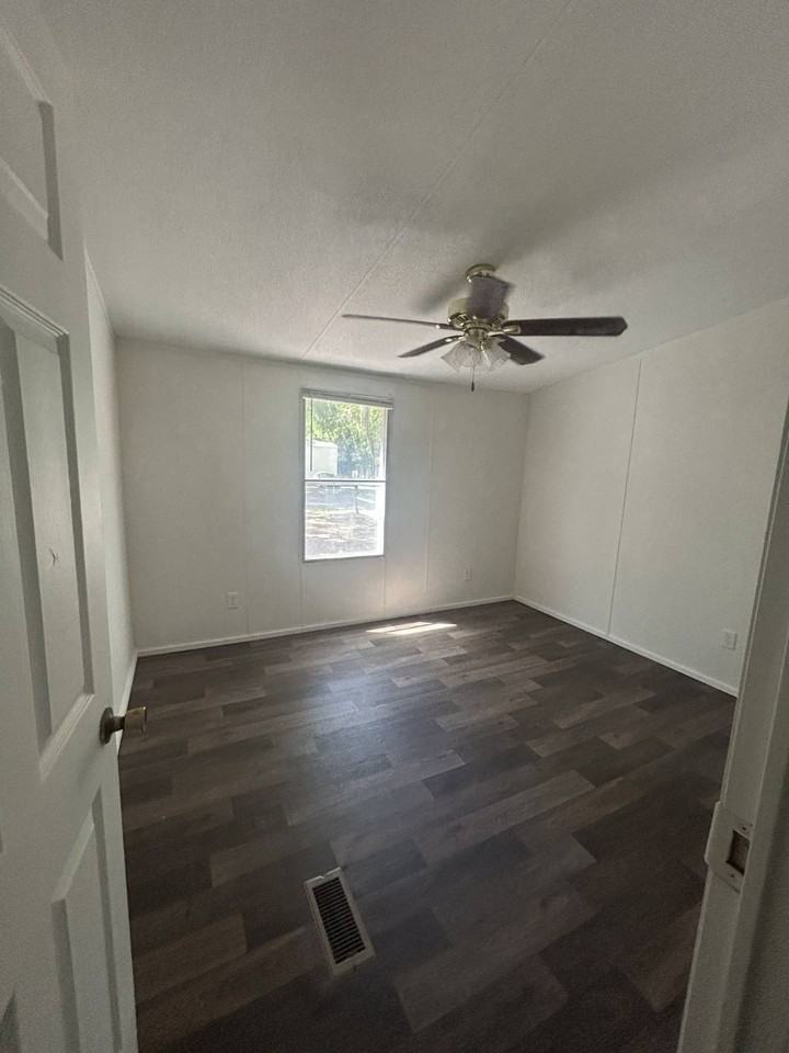 25 Westgate Cir - Photo 6 of 10