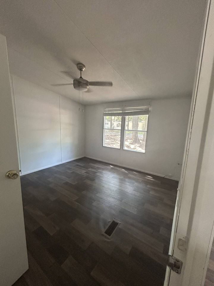 25 Westgate Cir - Photo 7 of 10