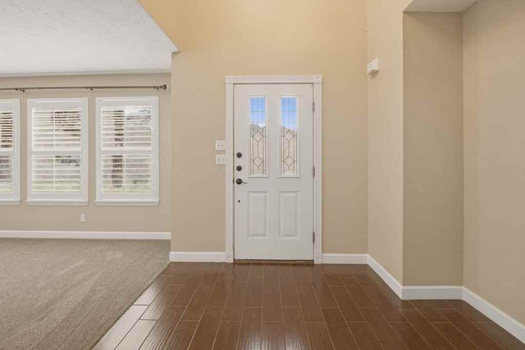 37 Pinon Ct - Photo 4 of 41