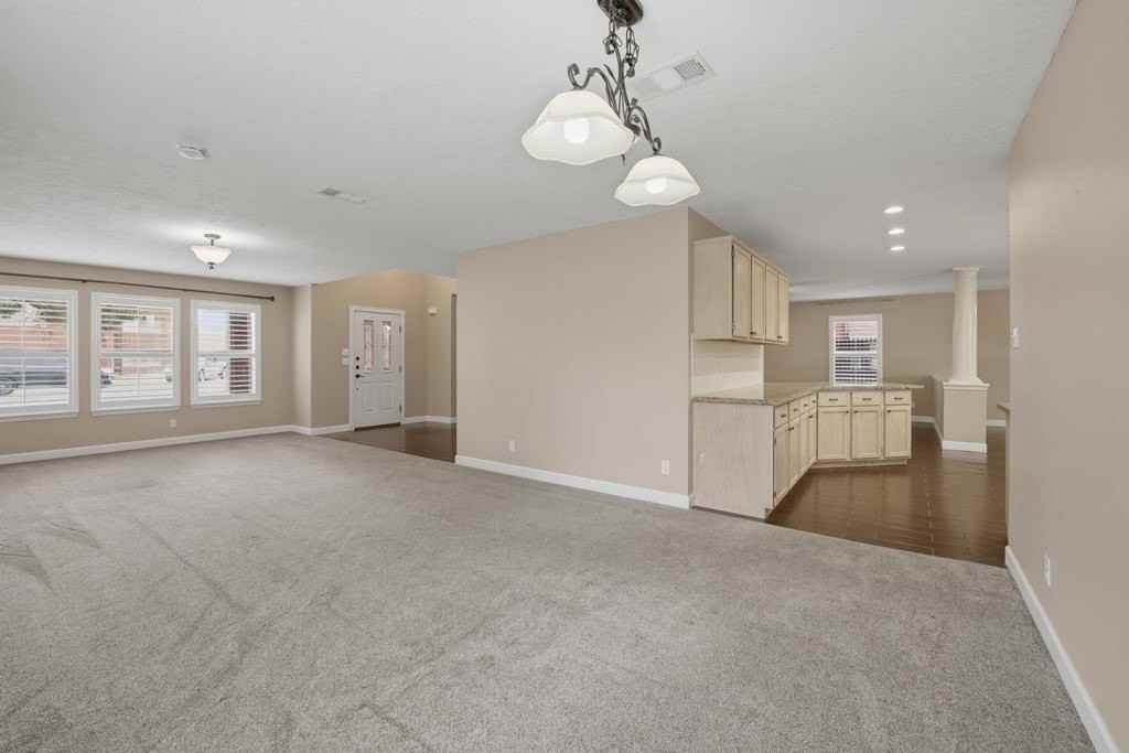 37 Pinon Ct - Photo 7 of 41