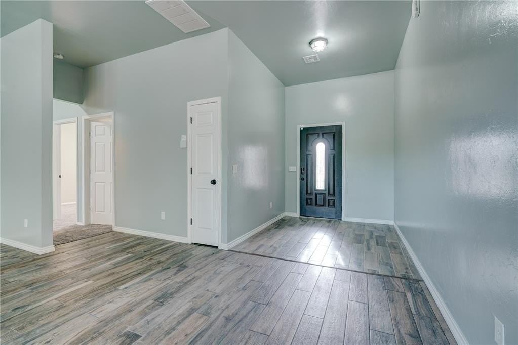 2023 Westbury Dr - Photo 5 of 49