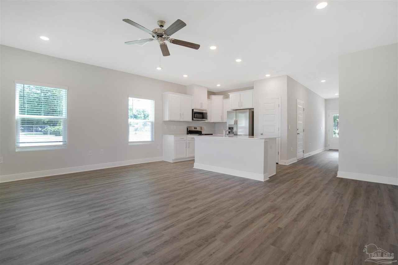 7104 Cedar Grove Way - Photo 3 of 18