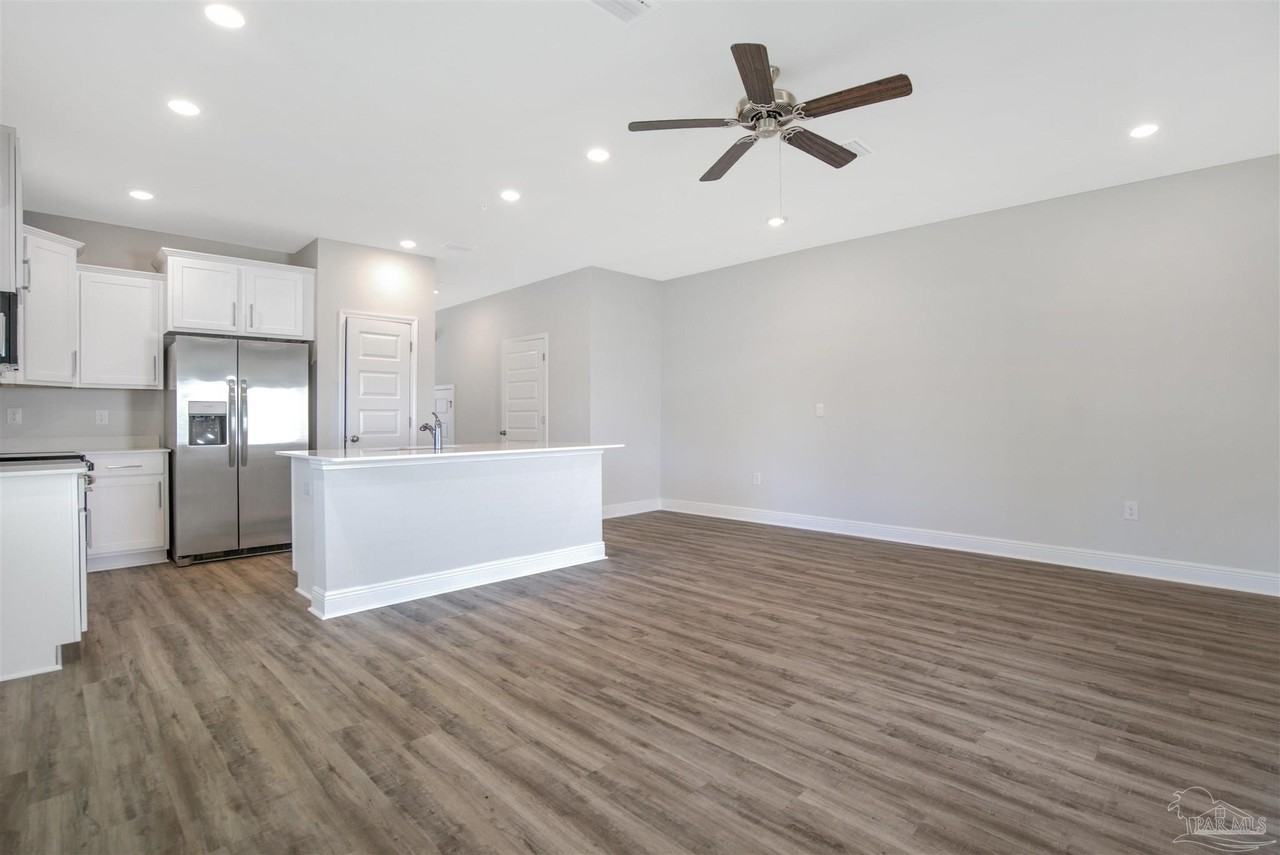 7104 Cedar Grove Way - Photo 4 of 18