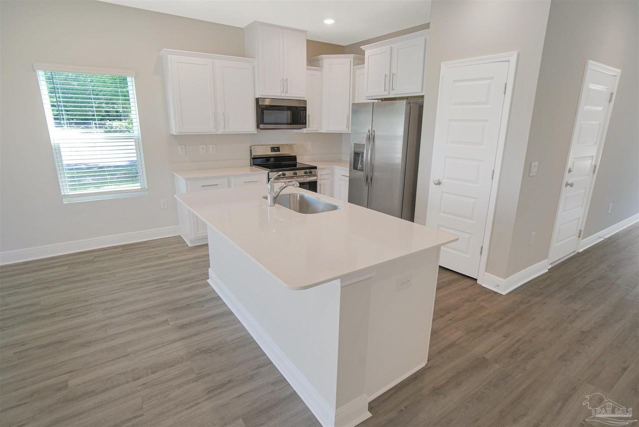 7104 Cedar Grove Way - Photo 5 of 18