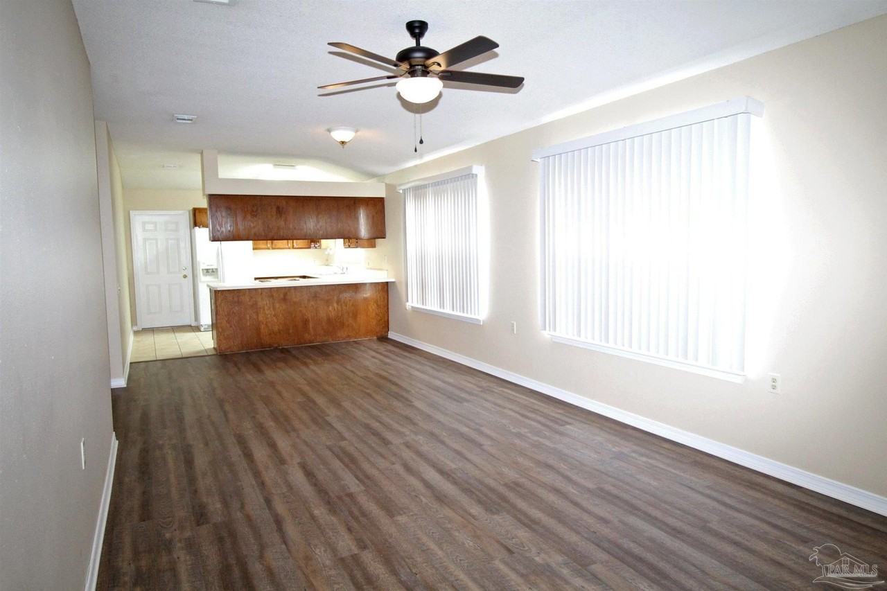 130 Wildflower Ln - Photo 2 of 15