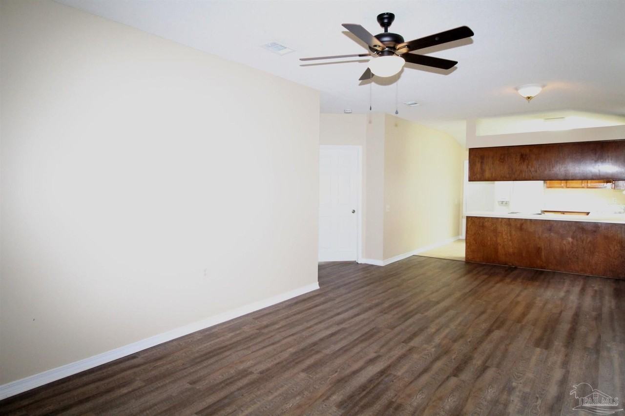 130 Wildflower Ln - Photo 3 of 15