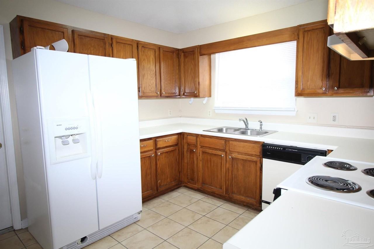 130 Wildflower Ln - Photo 5 of 15