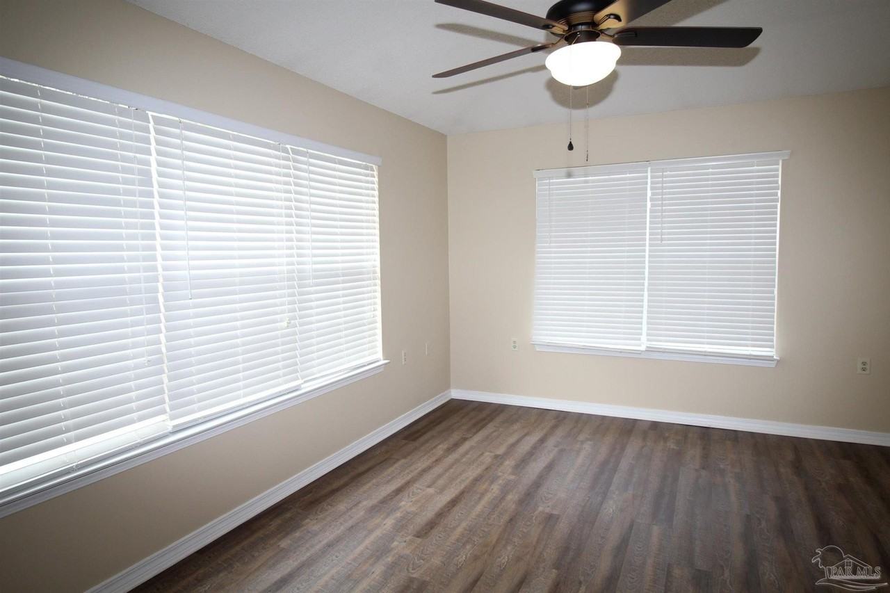 130 Wildflower Ln - Photo 6 of 15