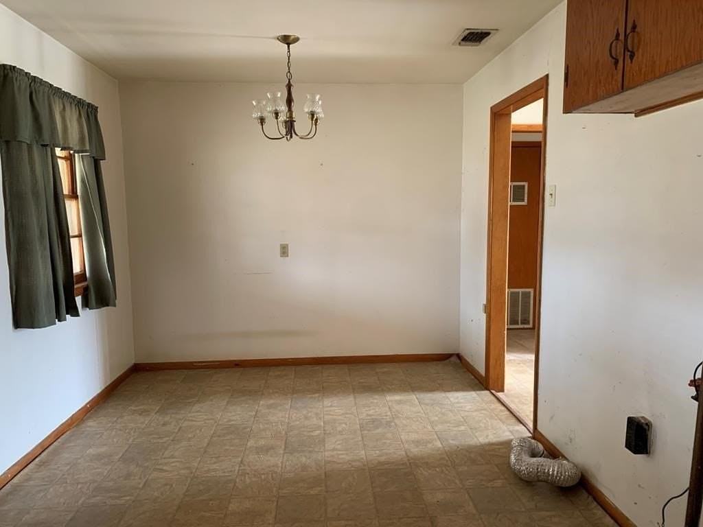 2301 41st St - Photo 3 of 8