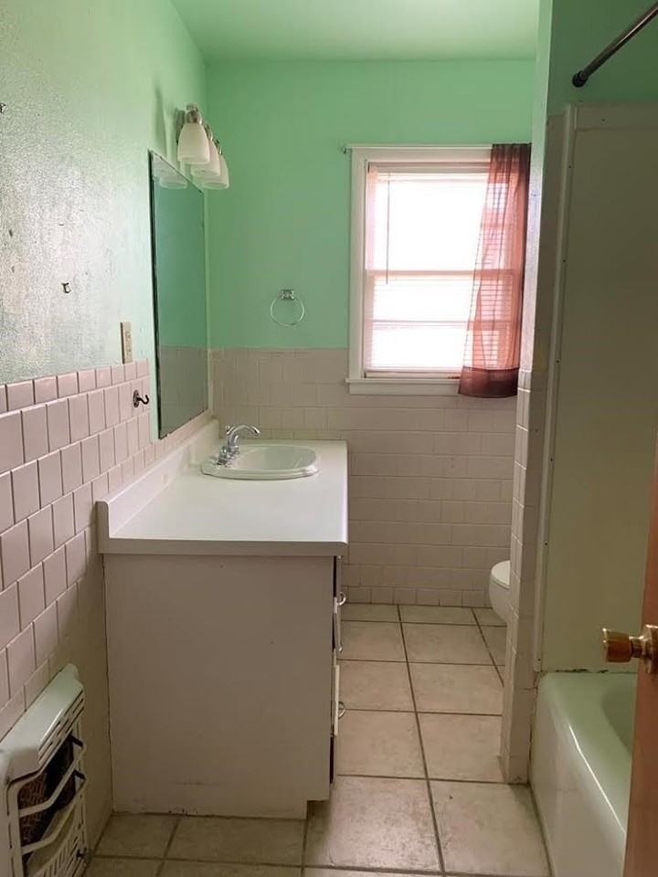 2301 41st St - Photo 6 of 8