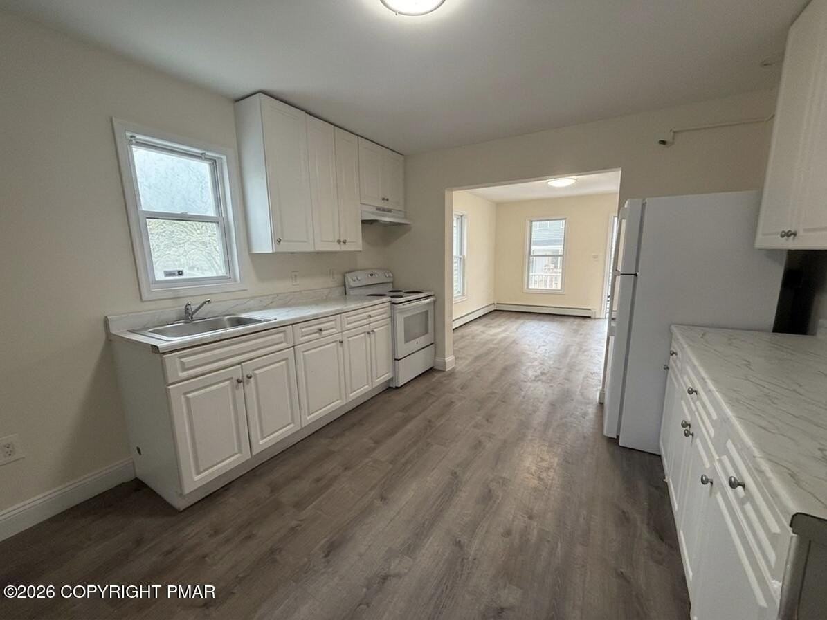728 Ann St #728 - Photo 4 of 15