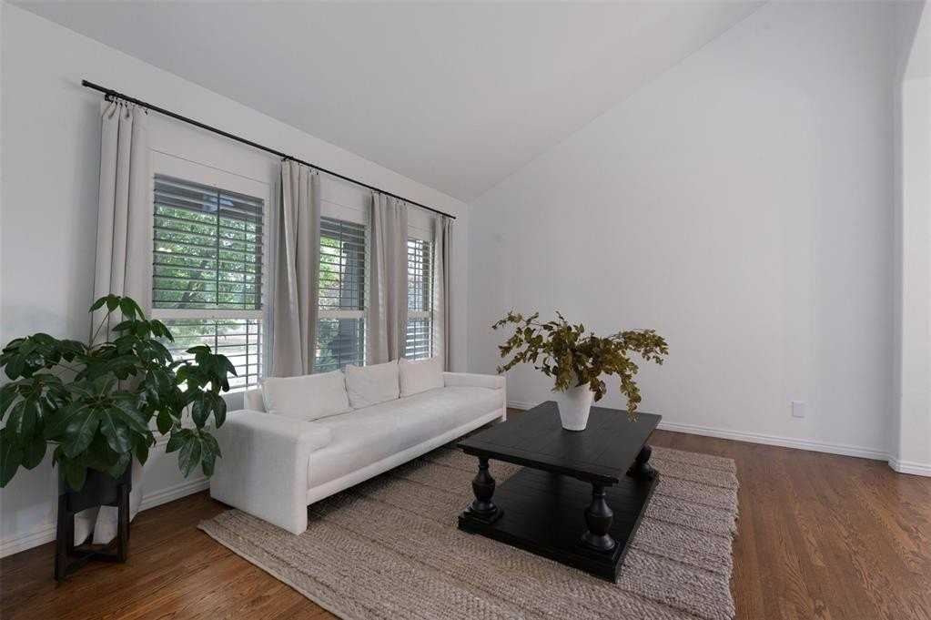 1411 Fieldwood Ct - Photo 6 of 50