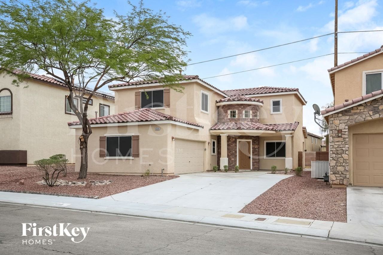 6068 Puesta Del Sol St - Photo 2 of 15