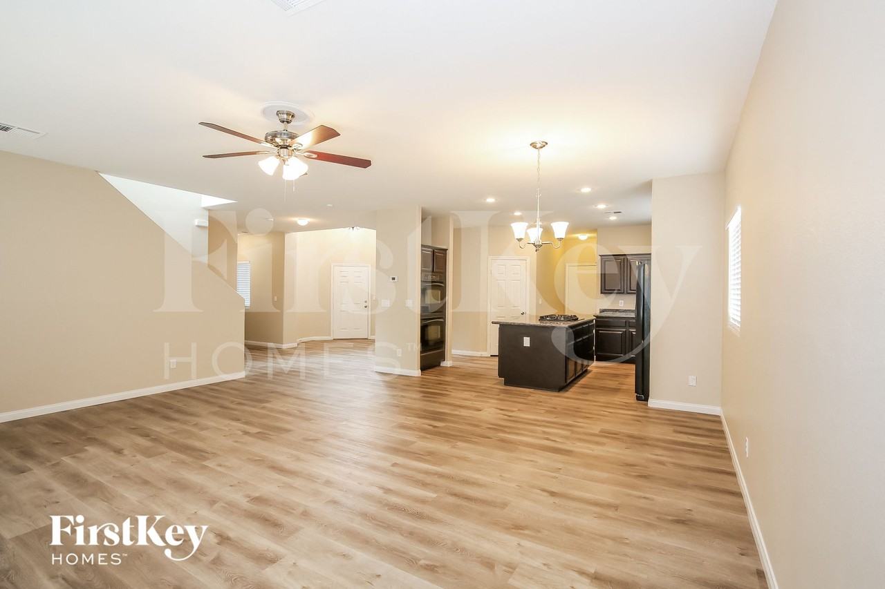 6068 Puesta Del Sol St - Photo 3 of 15
