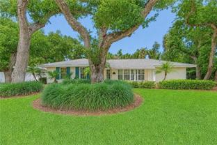 525 Iris Ln - Photo 1 of 1